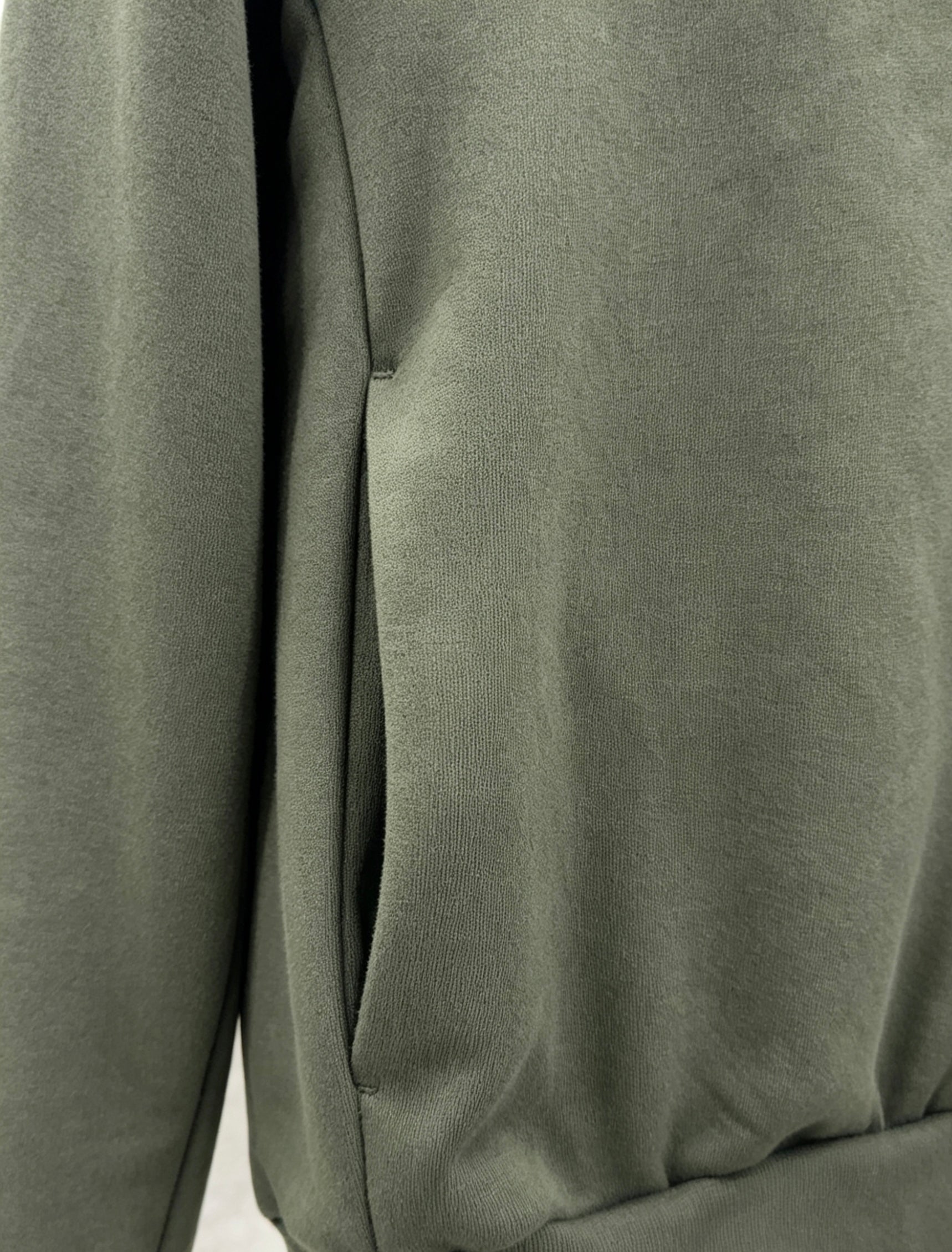 GHN26007 Hoodie with Side Pocket